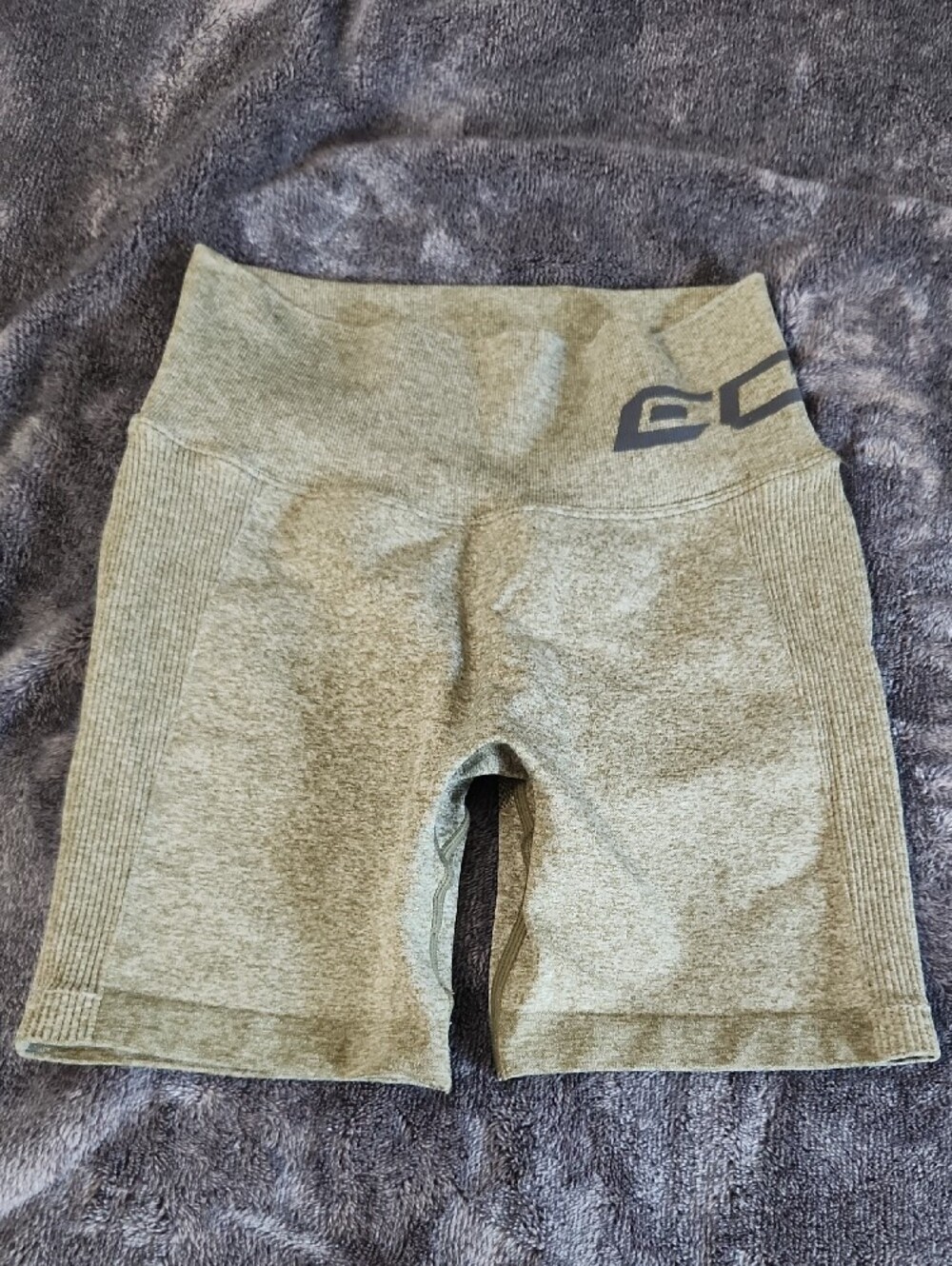 ECHT Olive Green Arise Scrunch Shorts - Picture 2 of 4